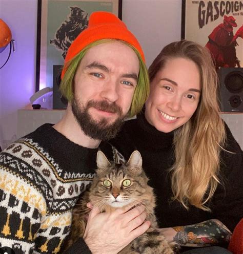 who is jacksepticeye dating|Who is Jacksepticeye’s Girlfriend and Where Does He .